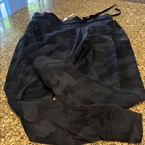 Lululemon 4 Camouflage Joggers